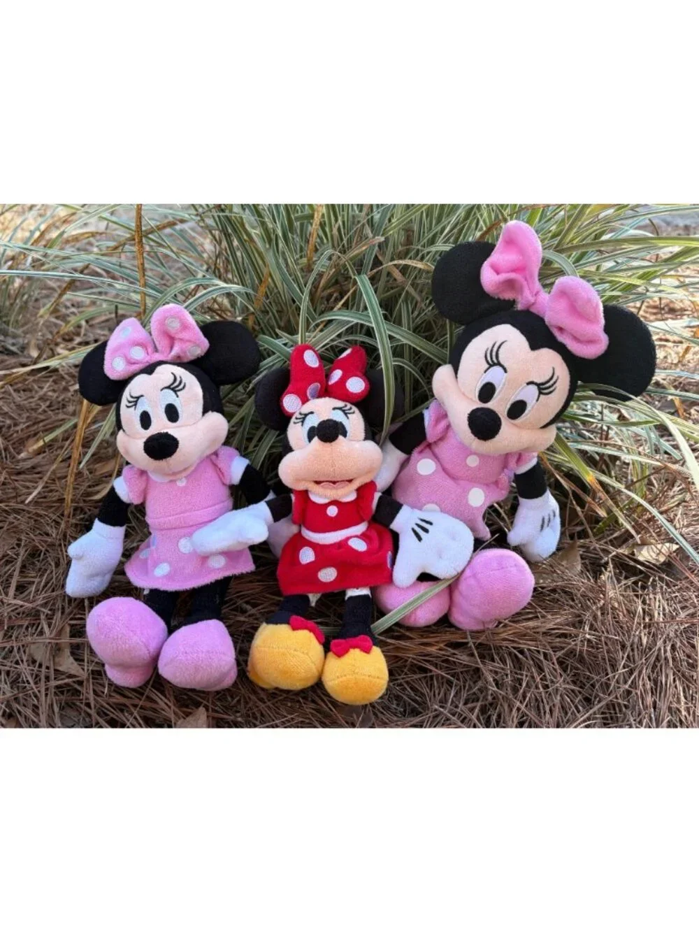 Three Minnie Mouse Plush Dolls In Pink & Red Outfits With Polka Dots S10